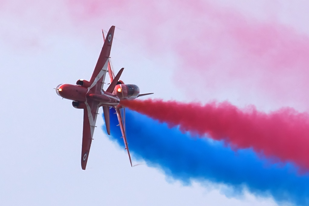 NEWS: Red Arrows to return to the Wales Airshow