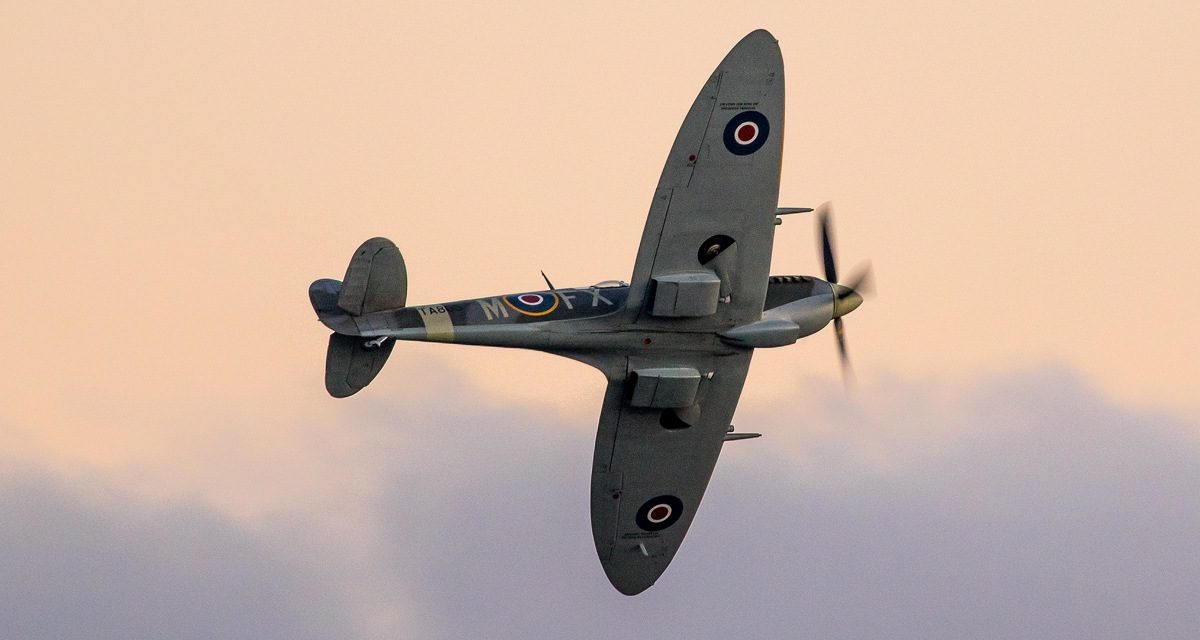 NEWS: Red Devils, Wasp and Spitfire Join Eastbourne Airshow Line-up